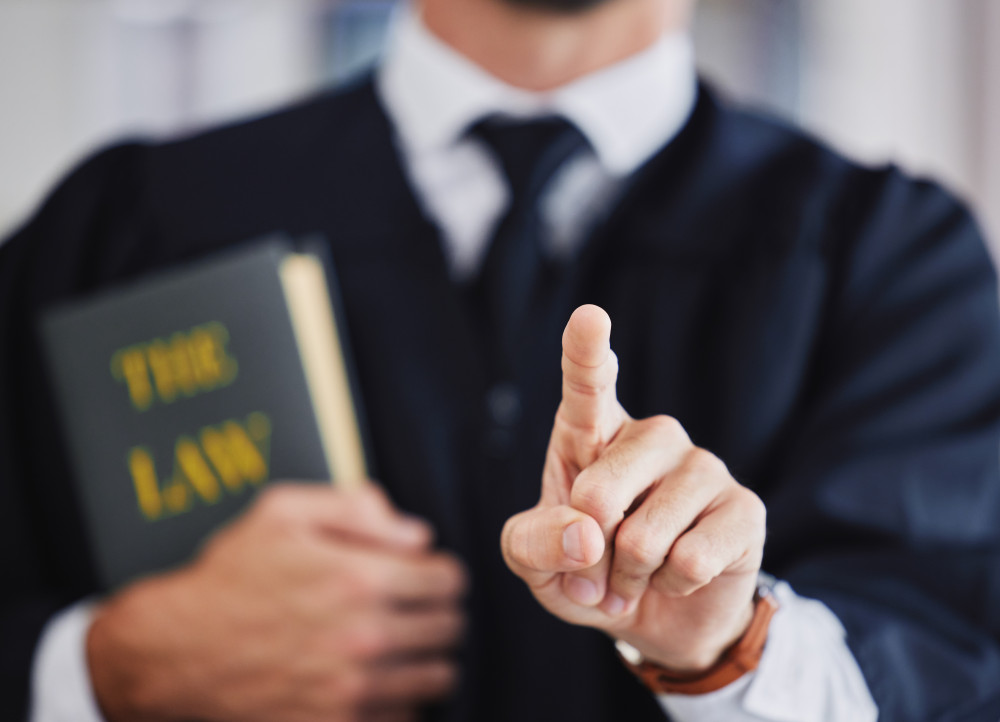 Comment choisir le bon avocat en fonction de votre affaire : conseils et astuces