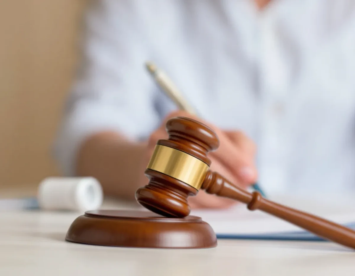 L'exclusion du droit de préemption pour vente familiale : enjeux et subtilités juridiques